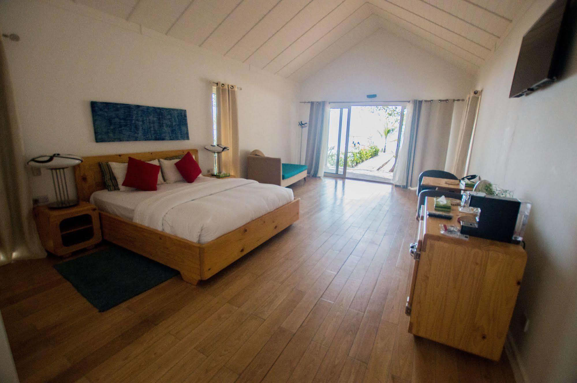 The Place Resort At Tokeh Beach 弗里敦 外观 照片